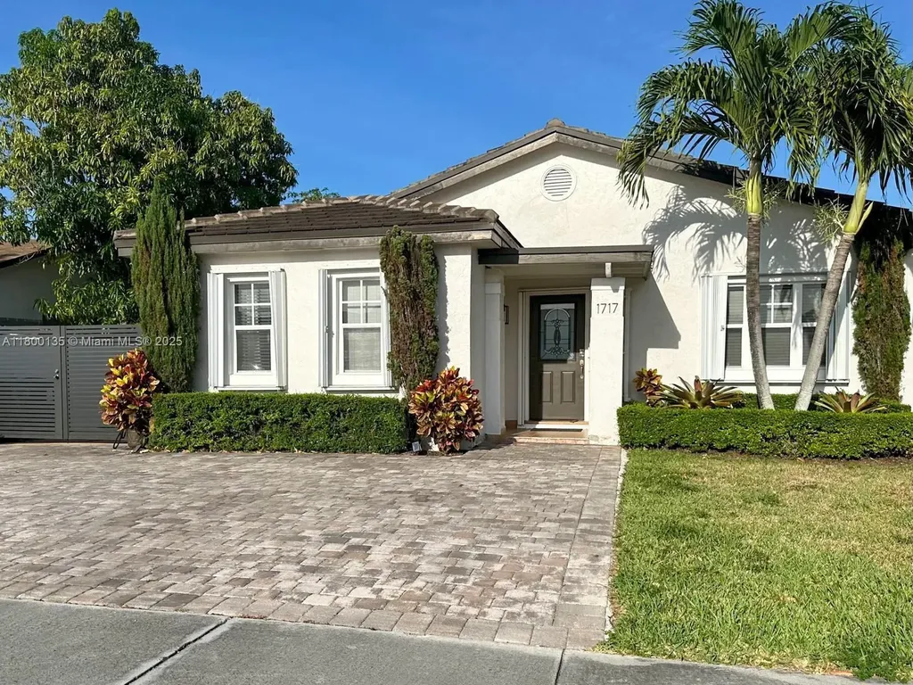 1717 SW 138th Avenue Miami FL 33175