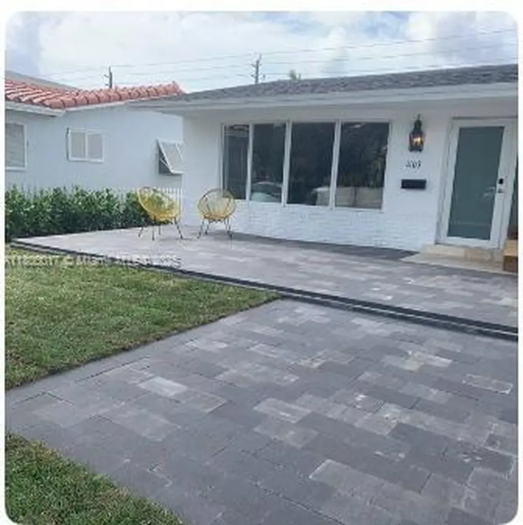 1103 Washington Street Hollywood FL 33019