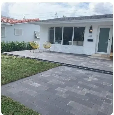 1103 Washington Street Hollywood FL 33019