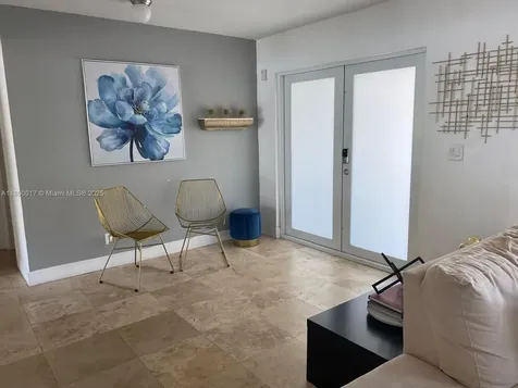 1103 Washington Street Hollywood FL 33019
