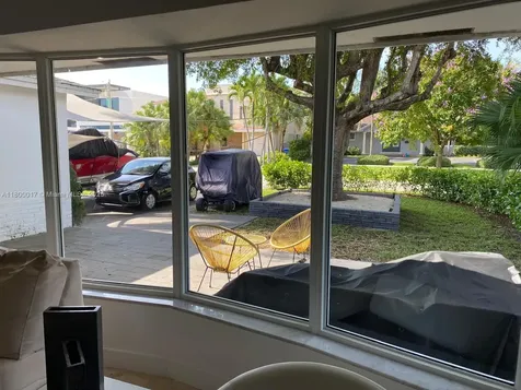1103 Washington Street Hollywood FL 33019