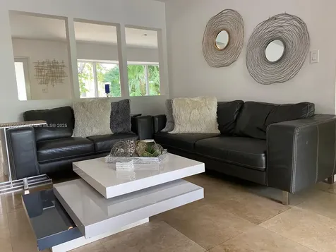 1103 Washington Street Hollywood FL 33019