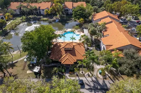 2094 Arbour Walk Naples FL 34109