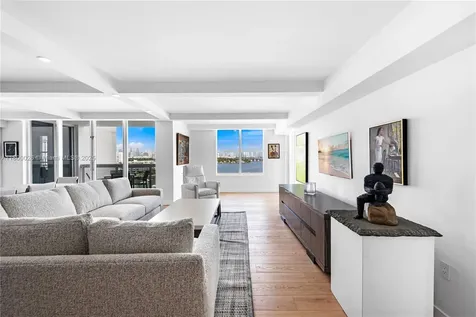 1800 Sunset Harbour Drive 1202/4 Drive Miami Beach FL 33139