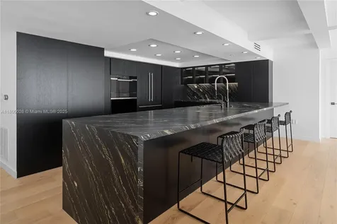 1800 Sunset Harbour Drive 1202/4 Drive Miami Beach FL 33139