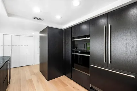 1800 Sunset Harbour Drive 1202/4 Drive Miami Beach FL 33139