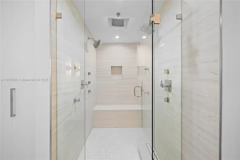 1800 Sunset Harbour Drive 1202/4 Drive Miami Beach FL 33139