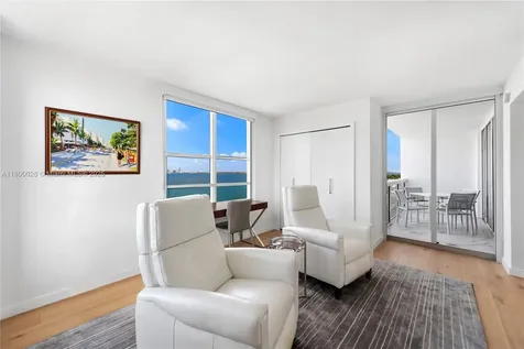 1800 Sunset Harbour Drive 1202/4 Drive Miami Beach FL 33139