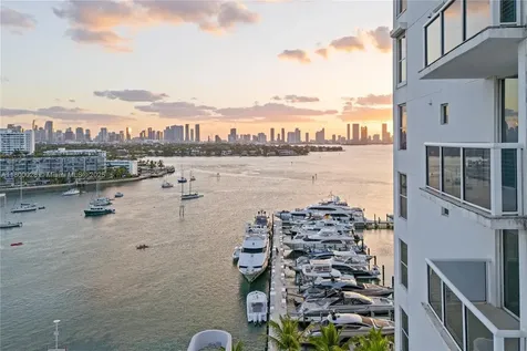 1800 Sunset Harbour Drive 1202/4 Drive Miami Beach FL 33139