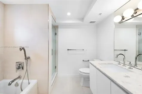 1800 Sunset Harbour Drive 1202/4 Drive Miami Beach FL 33139