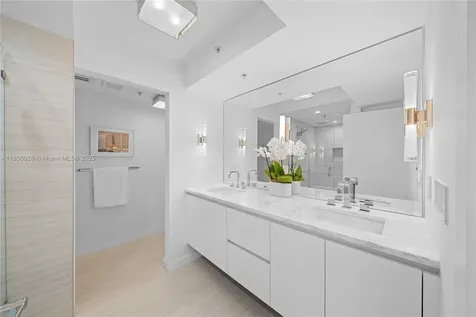 1800 Sunset Harbour Drive 1202/4 Drive Miami Beach FL 33139