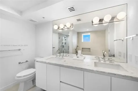 1800 Sunset Harbour Drive 1202/4 Drive Miami Beach FL 33139