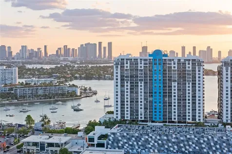 1800 Sunset Harbour Drive 1202/4 Drive Miami Beach FL 33139