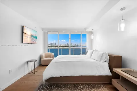 1800 Sunset Harbour Drive 1202/4 Drive Miami Beach FL 33139