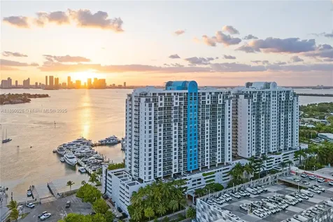 1800 Sunset Harbour Drive 1202/4 Drive Miami Beach FL 33139