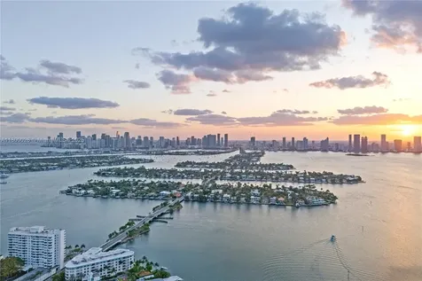 1800 Sunset Harbour Drive 1202/4 Drive Miami Beach FL 33139