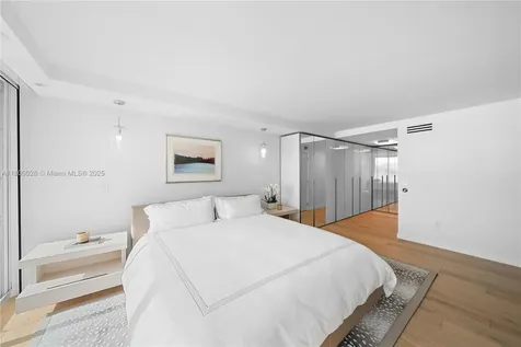 1800 Sunset Harbour Drive 1202/4 Drive Miami Beach FL 33139
