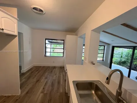 14825 Garden Drive Miami FL 33168