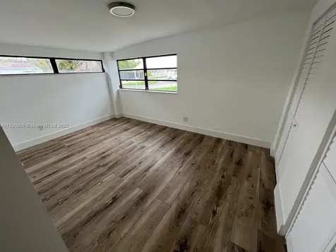 14825 Garden Drive Miami FL 33168