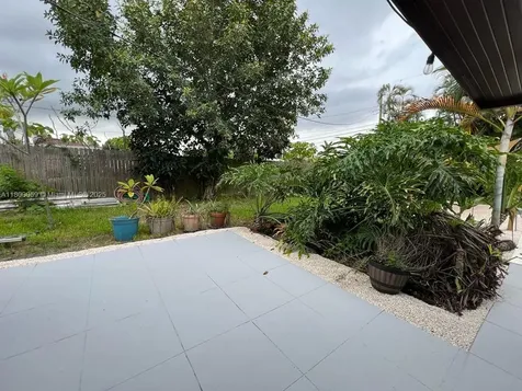 14825 Garden Drive Miami FL 33168