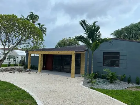 14825 Garden Drive Miami FL 33168