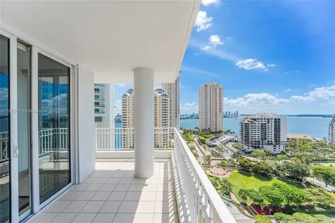 801 Brickell Key Boulevard Miami FL 33131