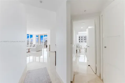 801 Brickell Key Boulevard Miami FL 33131