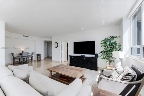 801 Brickell Key Boulevard Miami FL 33131