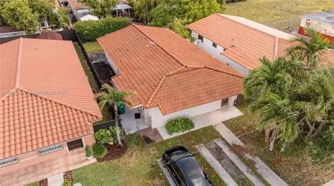 6723 SW 13th Terrace Miami FL 33144