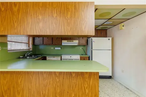 6723 SW 13th Terrace Miami FL 33144