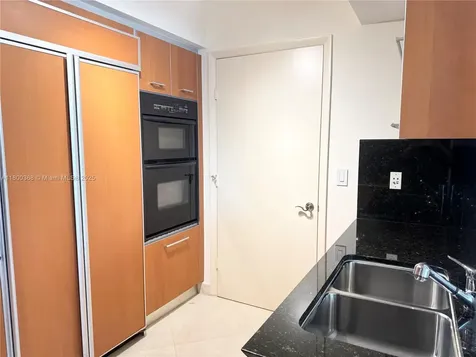 18911 Collins Avenue Sunny Isles Beach FL 33160