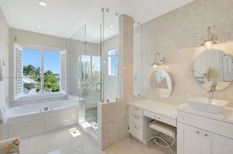 162 Bayview Drive Islamorada FL 33036