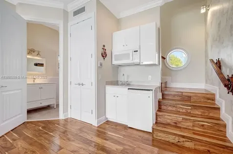 162 Bayview Drive Islamorada FL 33036