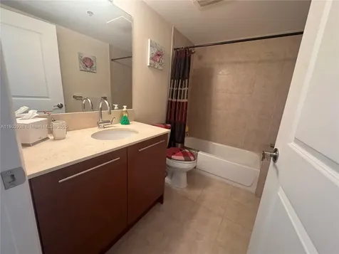 2641 N Flamingo Road Sunrise FL 33323