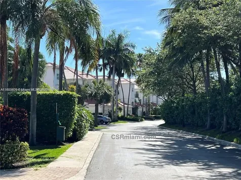 3255 NE 184th Aventura FL 33160