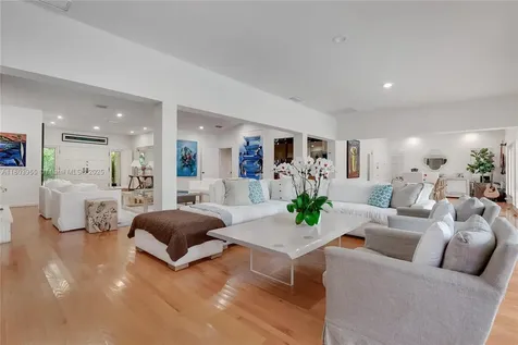 8290 La Rampa Street Coral Gables FL 33143