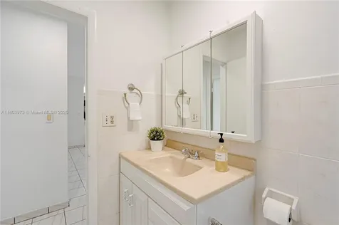 1913 SW 129th Court Miami FL 33175