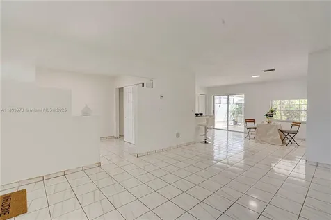 1913 SW 129th Court Miami FL 33175