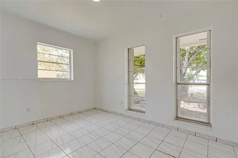 1913 SW 129th Court Miami FL 33175