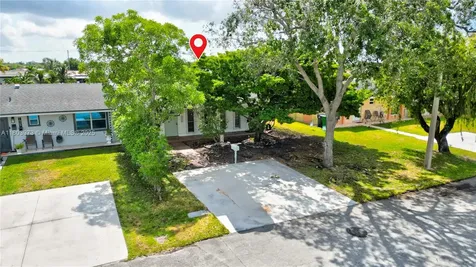 1913 SW 129th Court Miami FL 33175