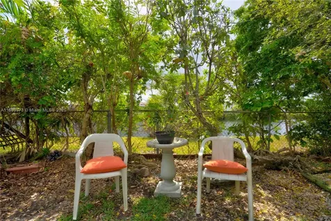 1913 SW 129th Court Miami FL 33175