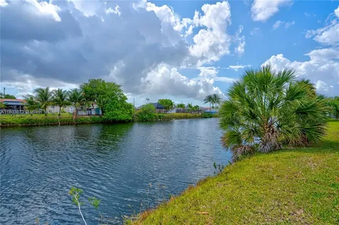 1913 SW 129th Court Miami FL 33175