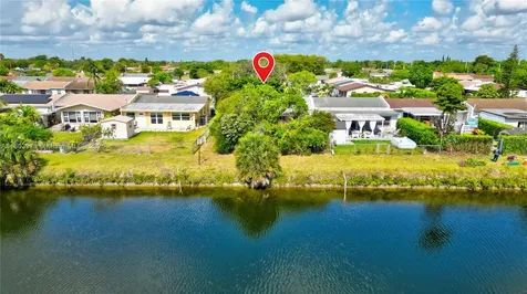 1913 SW 129th Court Miami FL 33175