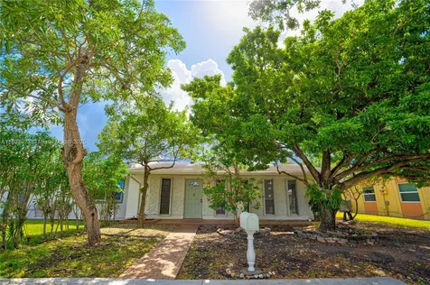 1913 SW 129th Court Miami FL 33175