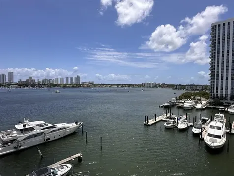 17211 Biscayne Boulevard #013 Miami FL 33160
