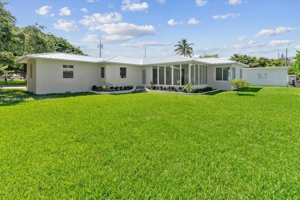 1459 Jefferson Street Hollywood FL 33020