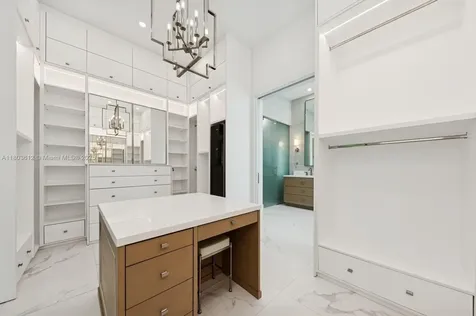 4898 Tropicana Avenue Cooper City FL 33330