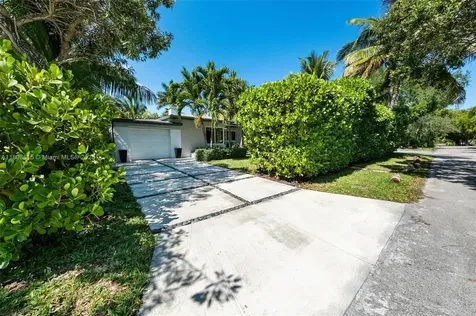 863 NE 90th Street Miami FL 33138
