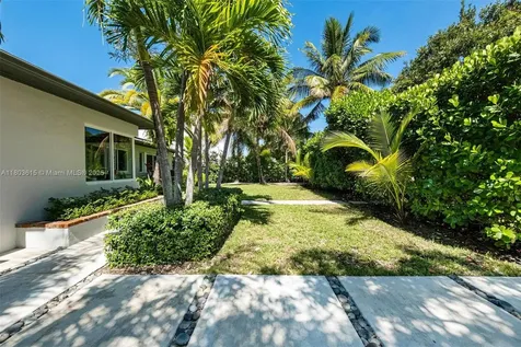 863 NE 90th Street Miami FL 33138