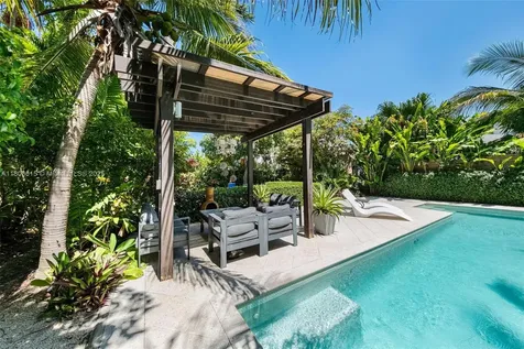 863 NE 90th Street Miami FL 33138